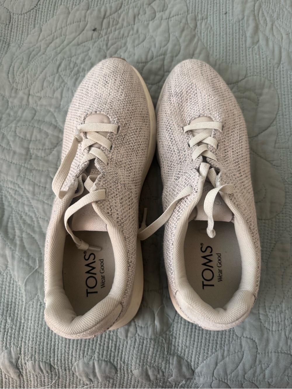 TOMS Women's Light Gray Knit Lace-Up Sneakers
